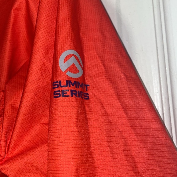 The North Face Summit Series Radiant Orange Lightweight Jacket - Picture 5 of 6